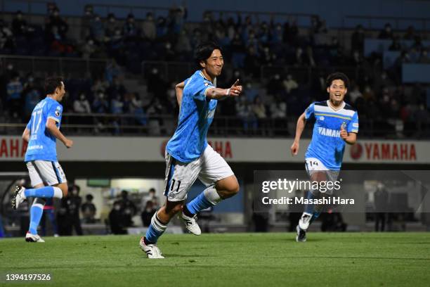 Yuki Otsu of Jubilo Iwata celebrates the first goal during the J.LEAGUE Meiji Yasuda J1 10th Sec. Match between Jubilo Iwata and Nagoya Grampus at...