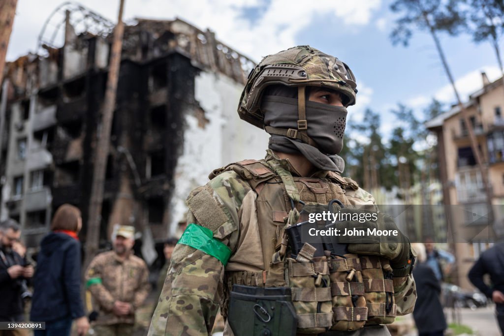 UN Secretary General Visits Kyiv Suburbs Destroyed In War