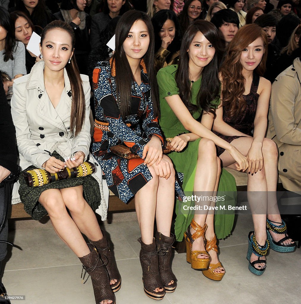 Burberry Autumn Winter 2012 Womenswear Front Row