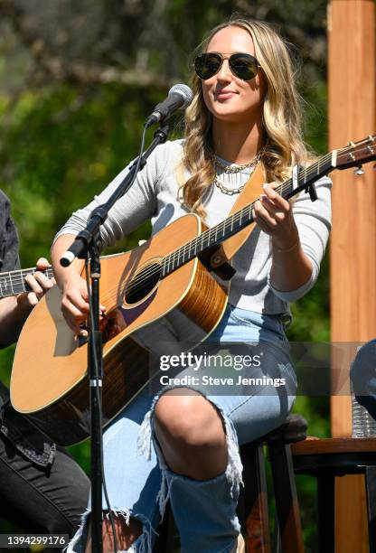 Ashley Rnd Singer Ashley Cooke Singer Photos and Premium High Res Pictures - Getty Images