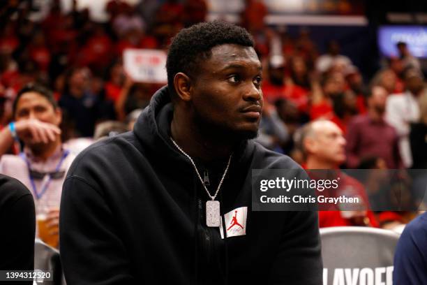 Zion Williamson of the New Orleans Pelicans looks on during the game against the Phoenix Suns at Smoothie King Center on April 28, 2022 in New...