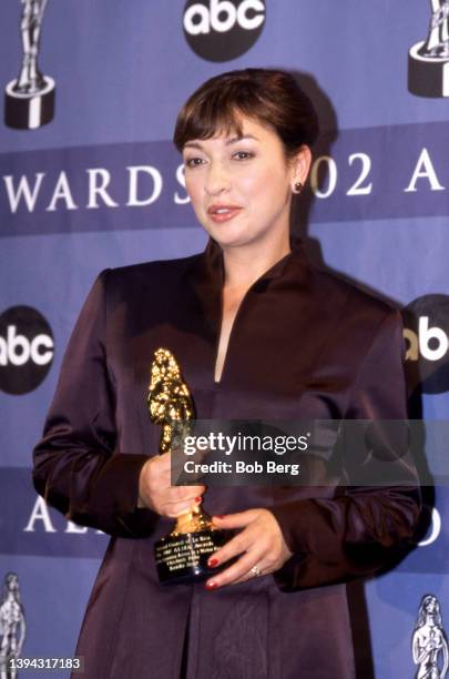 American actress, writer and musician, Elizabeth Peña, winner of supporting actress for "Tortilla Soup", poses for a portrait at the 2002 American...