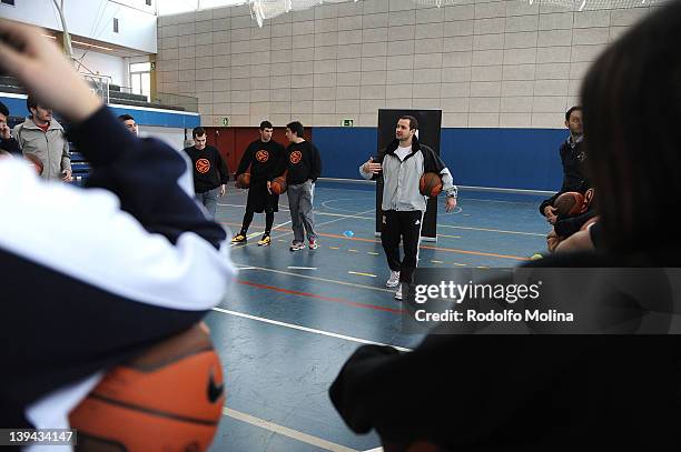 Michael Richardson, One Team Program Trainer during Day Two of the Euroleague Basketball One Team Workshop at Poliesportiu Salvador Gimeno on...