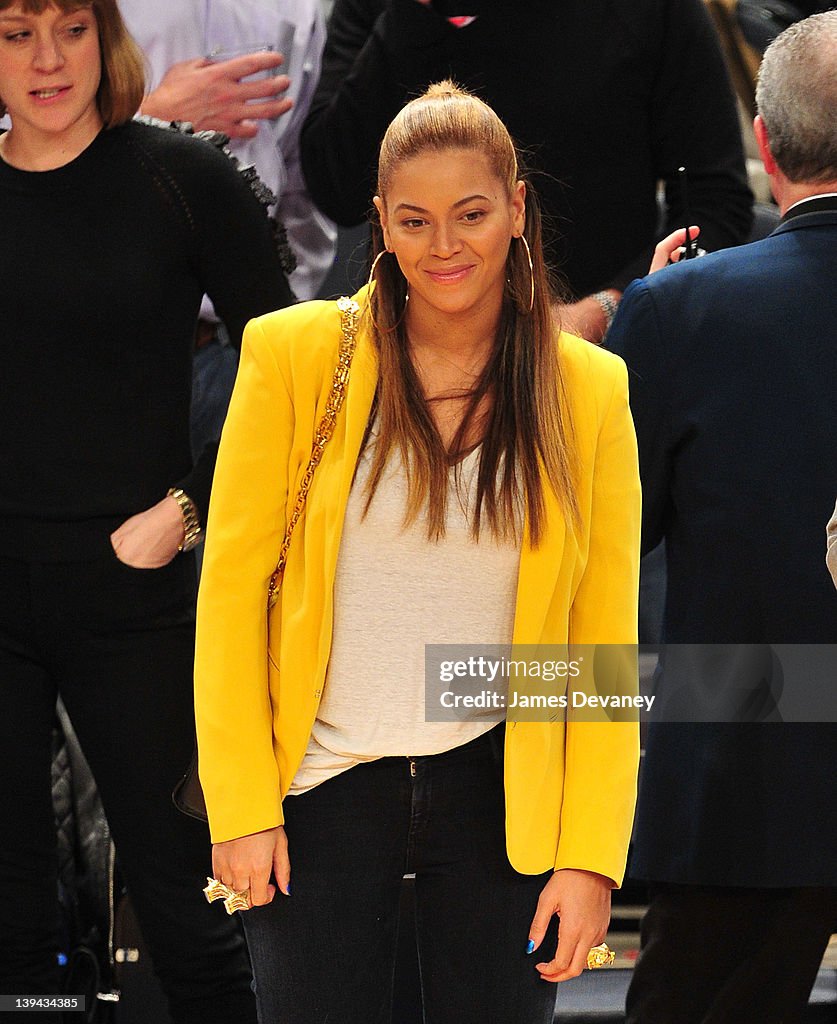 Celebrities Attend The New Jersey Nets v New York Knicks Game - February 20, 2012