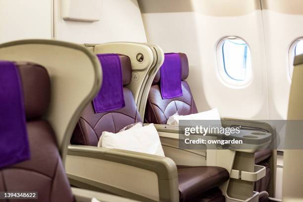 business class aircraft seat - banco de avião imagens e fotografias de stock