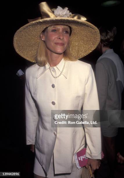 Actress Kate Capshaw attends the "Soapdish" Westwood Premiere on May 23, 1991 at the Mann National Theatre in Westwood, California.