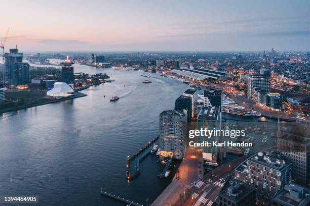 an elevated view of the amsterdam skyline - amsterdam foto e immagini stock