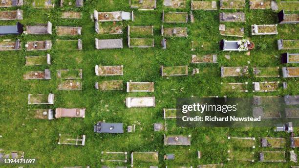 graves - cemetery background stock pictures, royalty-free photos & images