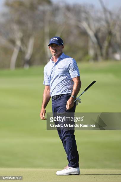 Jonathan Byrd of United States prepares tu putt on the eighth hole during the second round of the Mexico Open at Vidanta on April 29, 2022 in Puerto...