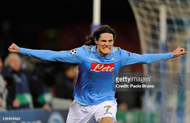 Edinson Cavani of SSC Napoli celebrates after scoring the second goal during the UEFA Champions League round of 16 first leg match between SSC Napoli...