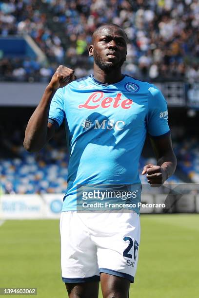 Kalidou Koulibaly of SSC Napoli celebrates after scoring the 1-0 goal during the Serie A match between SSC Napoli and US Sassuolo at Stadio Diego...