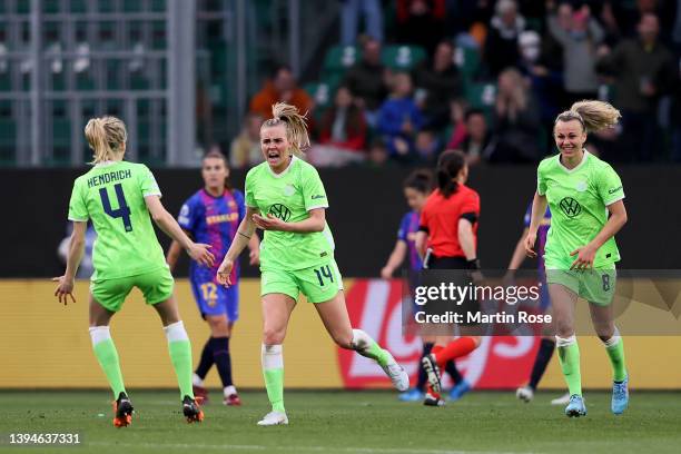 Jill Roord of VfL Wolfsburg celebrates after scoring their sides second goal during the UEFA Women's Champions League Semi Final Second Leg match...