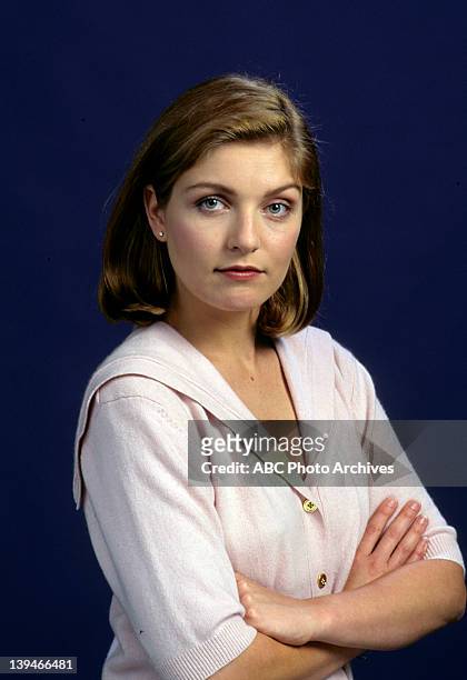 Sheryl Lee May 11 1990 Photos and Premium High Res Pictures - Getty Images