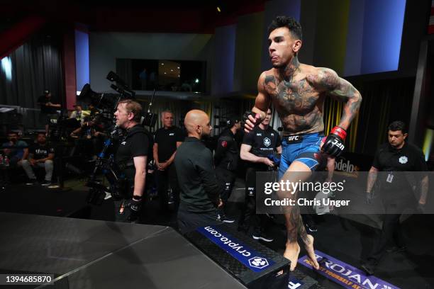 Andre Fili prepares to fight Joanderson Brito of Brazil in a featherweight fight during the UFC Fight Night event at UFC APEX on April 30, 2022 in...