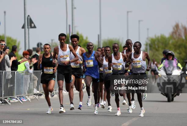 Nicholas Kipkorir Kimeli of Kenya, Jacob Krop of Kenya, Yomif Kejelcha of Ethiopia and Addisu Yihune of Ethiopia compete at Men's 5km Race on April...