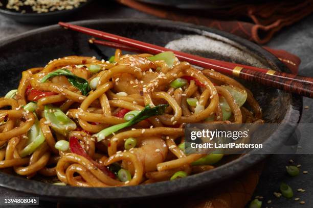 mongolian shrimp with udon noodles - mongolian culture stock pictures, royalty-free photos & images