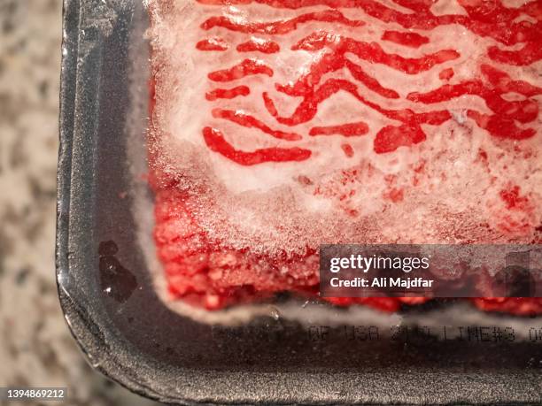frozen ground meat - frozen ground stock-fotos und bilder