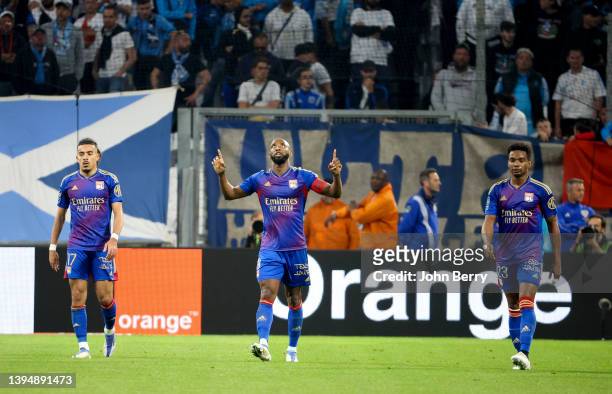 Moussa Dembele of Lyon celebrates his goal during the Ligue 1 Uber Eats match between Olympique de Marseille and Olympique Lyonnais at Stade...