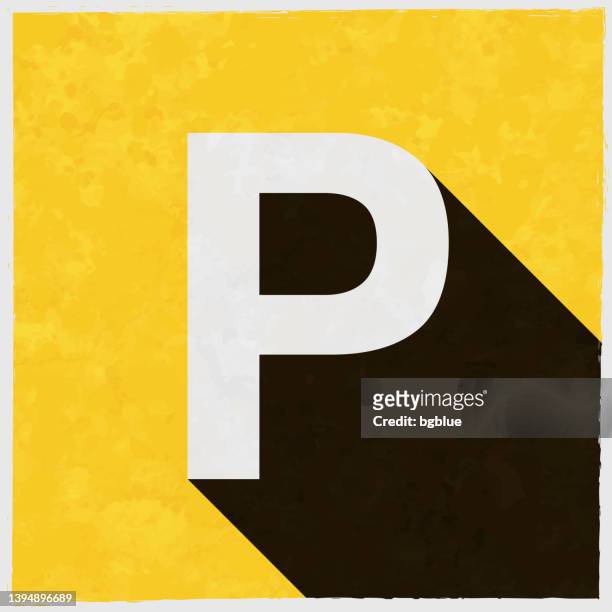 ilustraciones, imágenes clip art, dibujos animados e iconos de stock de letra p. icono con sombra larga sobre fondo amarillo texturizado - ps arts
