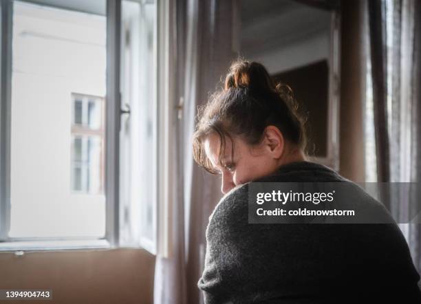 Sad Back 4,764 Woman Sad Back Stock Photos, High-Res Pictures, and Images ...