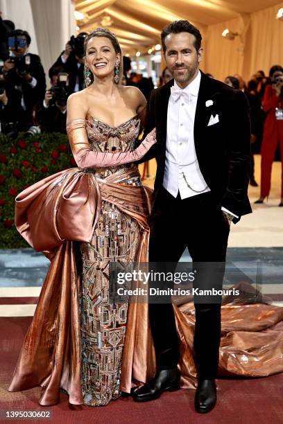 Met Gala Co-Chairs Blake Lively and Ryan Reynolds attend The 2022 Met Gala Celebrating "In America: An Anthology of Fashion" at The Metropolitan...