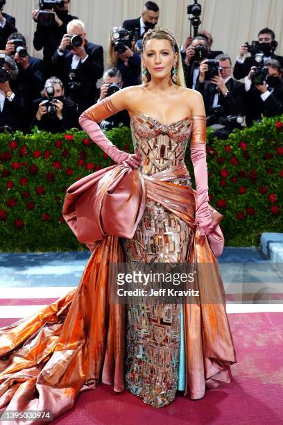 Blake Lively attends The 2022 Met Gala Celebrating "In America: An Anthology of Fashion" at The Metropolitan Museum of Art on May 02, 2022 in New...