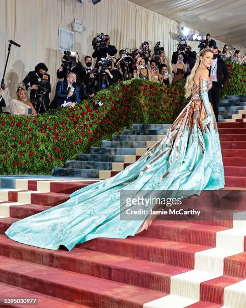 Blake Lively attends The 2022 Met Gala Celebrating "In America: An Anthology of Fashion" at The Metropolitan Museum of Art on May 02, 2022 in New...
