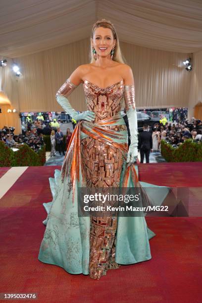 Blake Lively arrives at The 2022 Met Gala Celebrating "In America: An Anthology of Fashion" at The Metropolitan Museum of Art on May 02, 2022 in New...