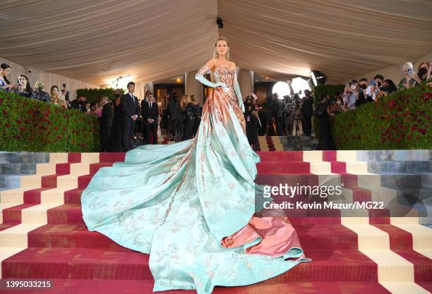 Blake Lively arrives at The 2022 Met Gala Celebrating "In America: An Anthology of Fashion" at The Metropolitan Museum of Art on May 02, 2022 in New...