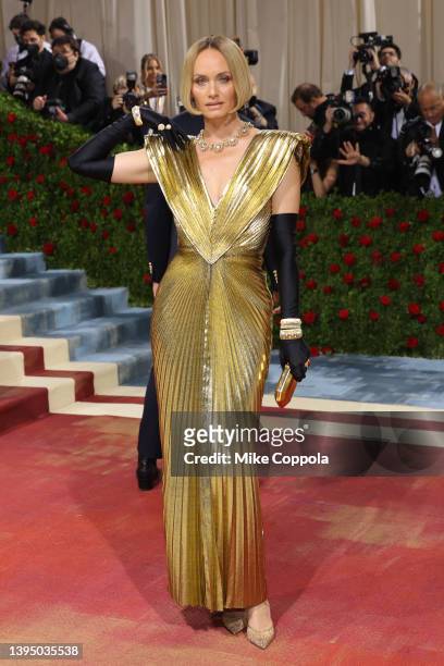 Amber Valletta attends The 2022 Met Gala Celebrating "In America: An Anthology of Fashion" at The Metropolitan Museum of Art on May 02, 2022 in New...