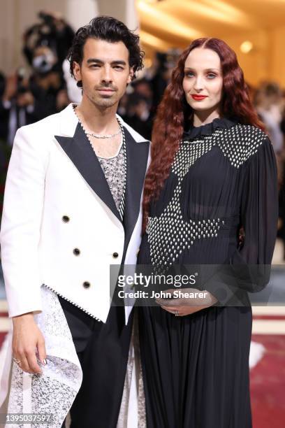 Joe Jonas and Sophie Turner attend The 2022 Met Gala Celebrating "In America: An Anthology of Fashion" at The Metropolitan Museum of Art on May 02,...