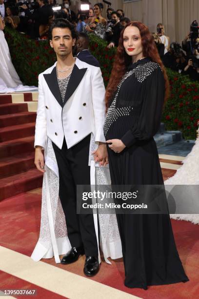 Joe Jonas and Sophie Turner attend The 2022 Met Gala Celebrating "In America: An Anthology of Fashion" at The Metropolitan Museum of Art on May 02,...