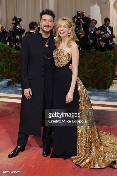 Marcus Mumford and Carey Mulligan attend The 2022 Met Gala Celebrating "In America: An Anthology of Fashion" at The Metropolitan Museum of Art on May...