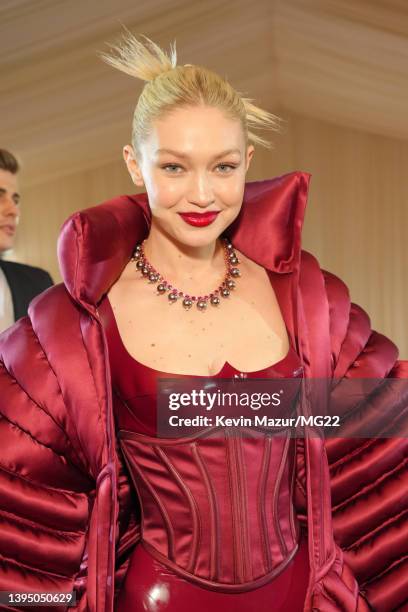 Gigi Hadid arrives at The 2022 Met Gala Celebrating "In America: An Anthology of Fashion" at The Metropolitan Museum of Art on May 02, 2022 in New...