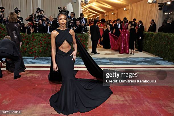 Lori Harvey attends The 2022 Met Gala Celebrating "In America: An Anthology of Fashion" at The Metropolitan Museum of Art on May 02, 2022 in New York...