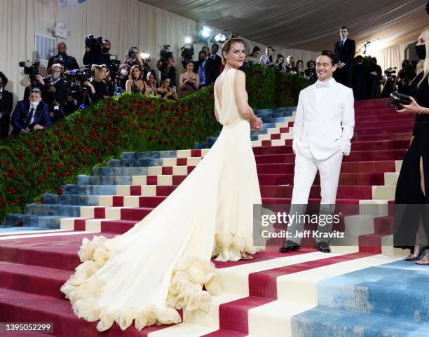 Claire Danes and Hugh Dancy attend The 2022 Met Gala Celebrating "In America: An Anthology of Fashion" at The Metropolitan Museum of Art on May 02,...