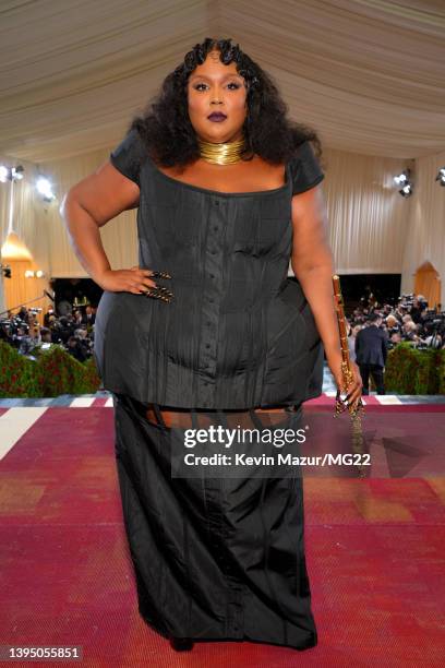 Lizzo arrives at The 2022 Met Gala Celebrating "In America: An Anthology of Fashion" at The Metropolitan Museum of Art on May 02, 2022 in New York...