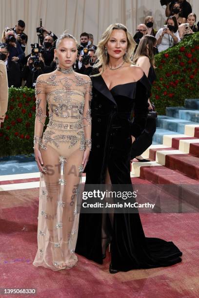 Lila Grace Moss and Kate Moss attend The 2022 Met Gala Celebrating "In America: An Anthology of Fashion" at The Metropolitan Museum of Art on May 02,...