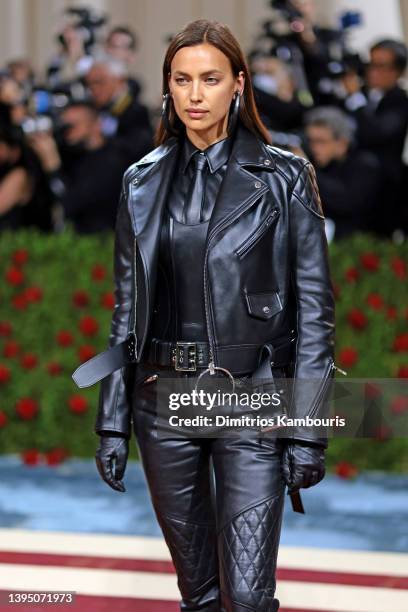 Irina Shayk attends The 2022 Met Gala Celebrating "In America: An Anthology of Fashion" at The Metropolitan Museum of Art on May 02, 2022 in New York...