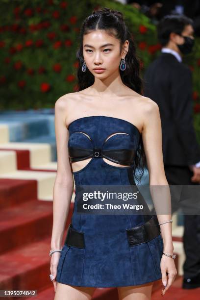 Jung HoYeon attends The 2022 Met Gala Celebrating In America: An News  Photo - Getty Images