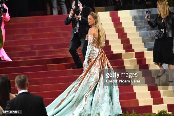 Blake Lively attends the the 2022 Met Gala celebrating "In America: An Anthology of Fashion" at The Metropolitan Museum of Art on May 02, 2022 in New...