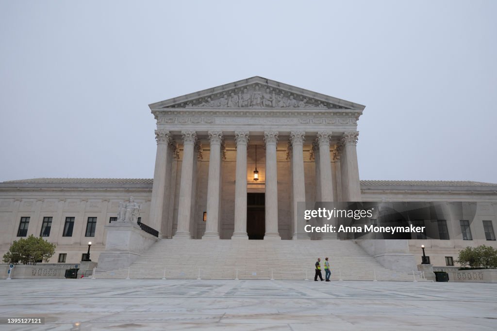 Leaked Report Indicates Supreme Court Set To Overturn Roe v. Wade