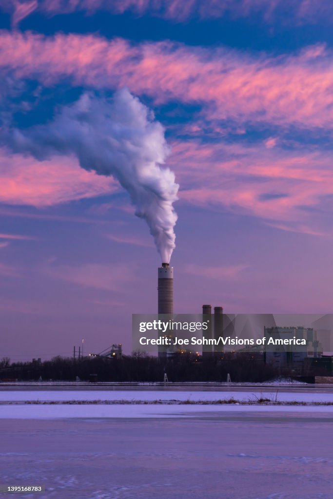 Ameren UE Sioux Power Plant in Portage Des Sioux across the Mississippi River in Alton and Grafton on Mississippi River, Illinois