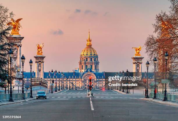 les invalides paris france dawn - les invalides quarter stock pictures, royalty-free photos & images