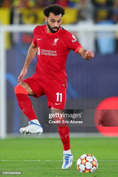 Mohamed Salah of Liverpool controls the ball during the UEFA Champions League Semi Final Leg Two match between Villarreal and Liverpool at Estadio de...