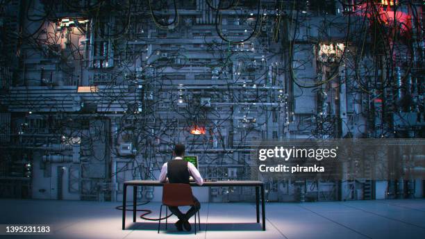 Retro Computer Operator Vintage Data Center Photos and Premium High Res Pictures - Getty Images