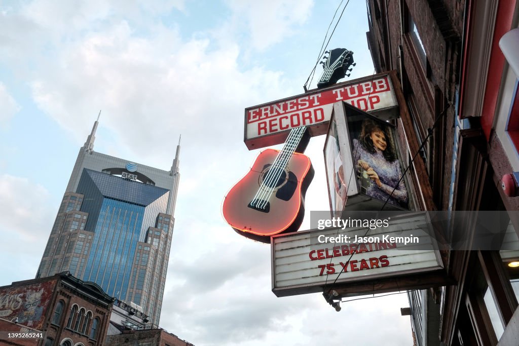 Ernest Tubb Record Shop Celebrates 75th Anniversary With Midnite Jamboree Show