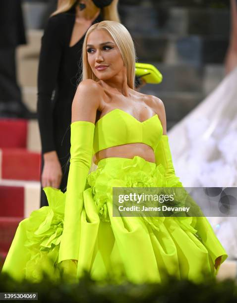 Gwen Stefani arrives to the 2022 Met Gala Celebrating "In America: An Anthology of Fashion" at Metropolitan Museum of Art on May 02, 2022 in New York...