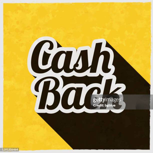 cashback. symbol mit langem schatten auf strukturiertem gelbem hintergrund - cash back stock-grafiken, -clipart, -cartoons und -symbole