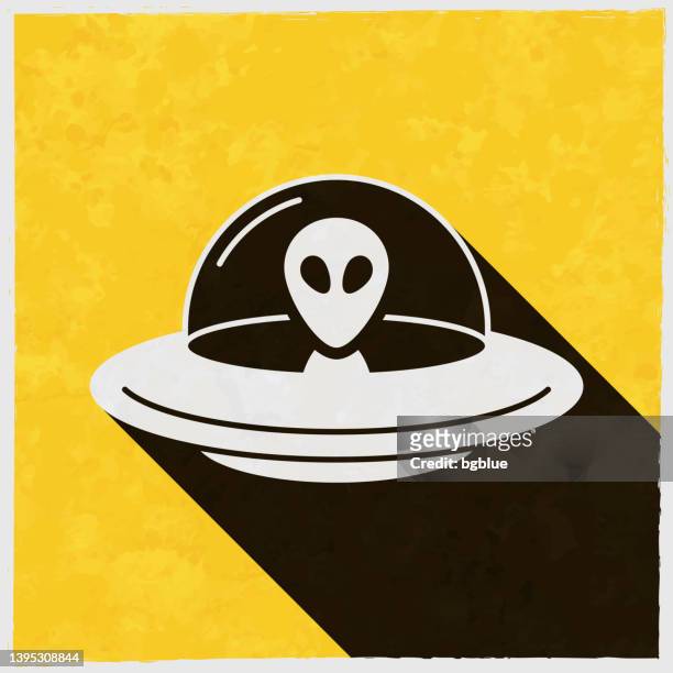1.266 fotos de stock e banco de imagens de Alien Ship - Getty Images